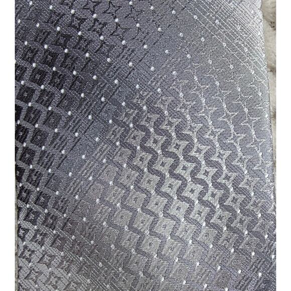 Van Heusen Tie Men One Size Gray Geometric Pattern Classic Polyester Necktie - Picture 2 of 4